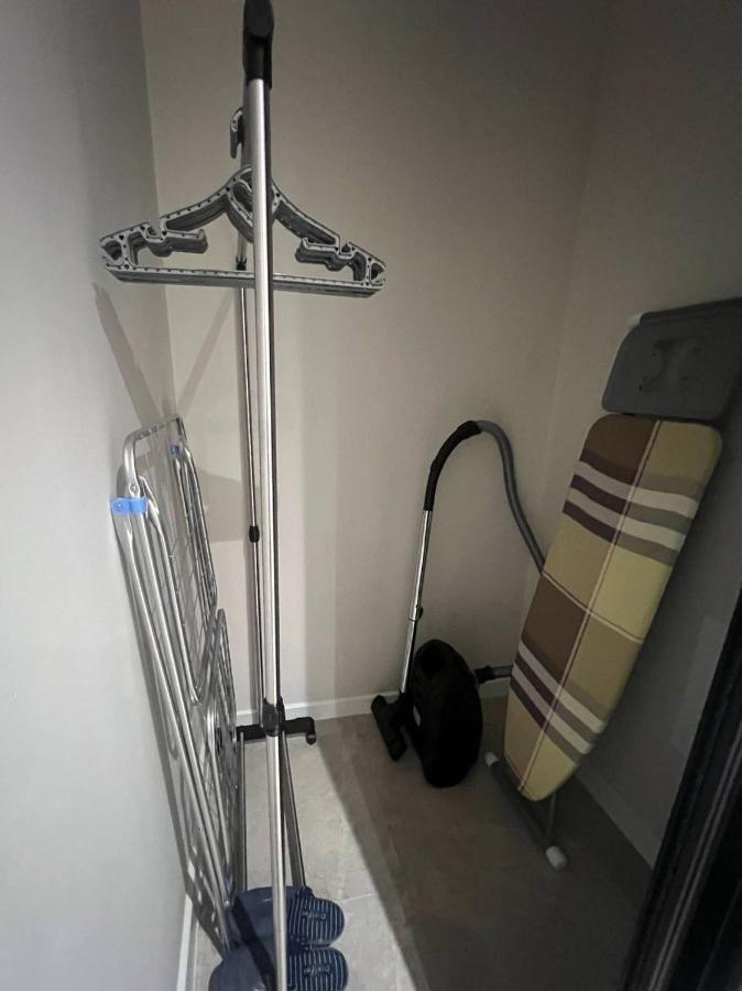 Oner Apartment Алма Ата Екстериор снимка